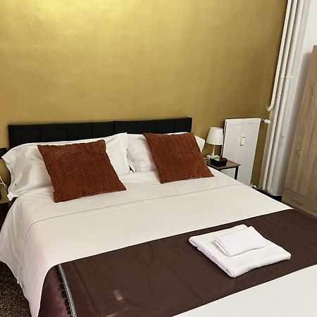 Genova Gold Rooms מראה חיצוני תמונה