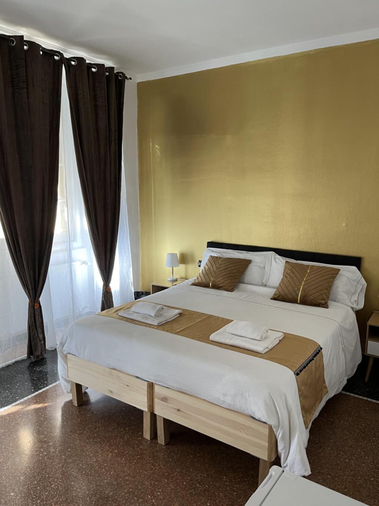 Genova Gold Rooms מראה חיצוני תמונה