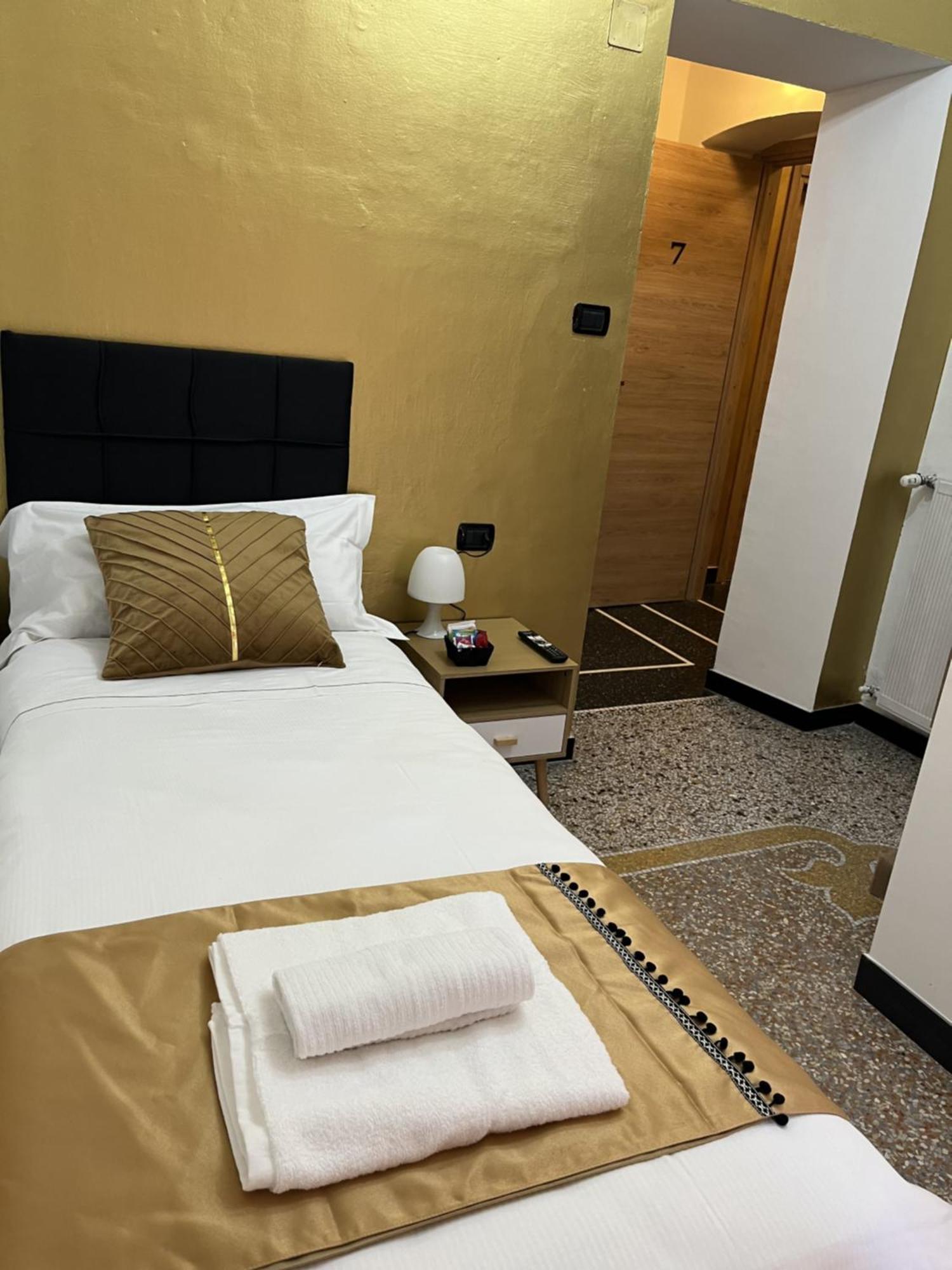 Genova Gold Rooms מראה חיצוני תמונה